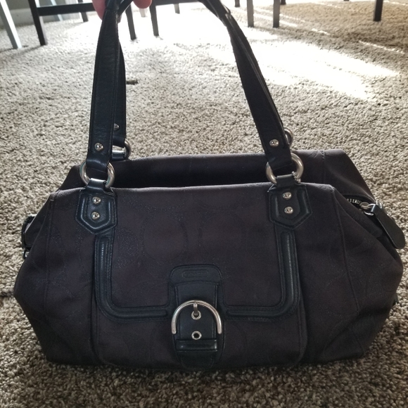 Authentic Coach bag. - Picture 3 of 8